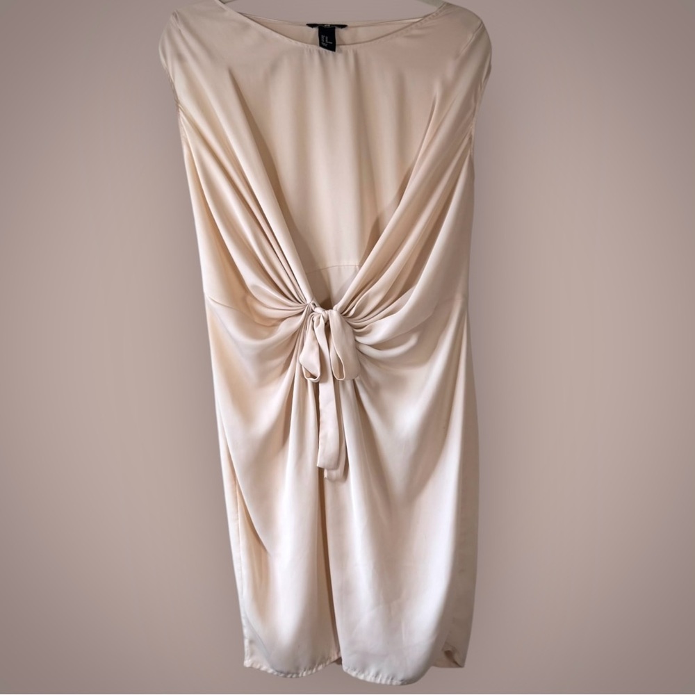 H&M Pale Pink / Cream Sleeveless Tie-Front Dress